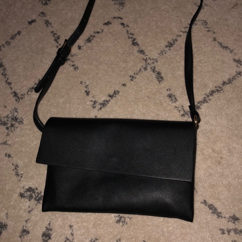 Black crossbody